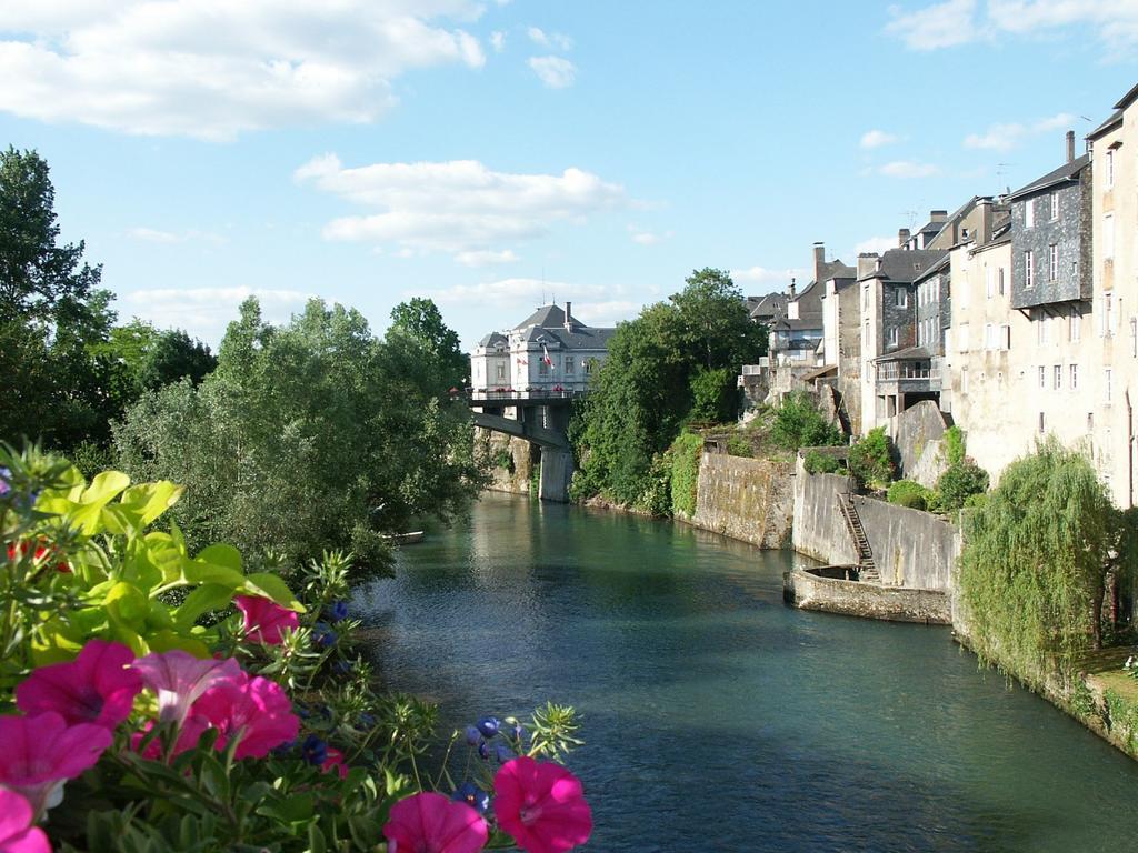 Couett'Hotel Oloron Sainte Marie Esterno foto